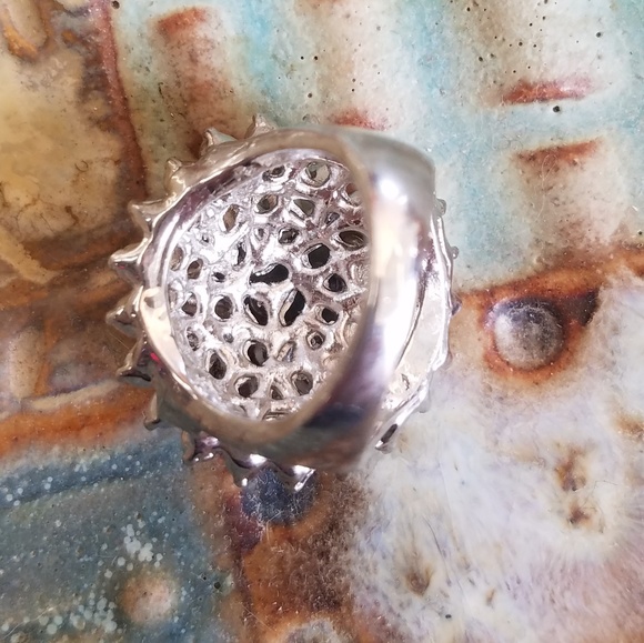 Diamond Rhinestone Statement Ring - Picture 7 of 8